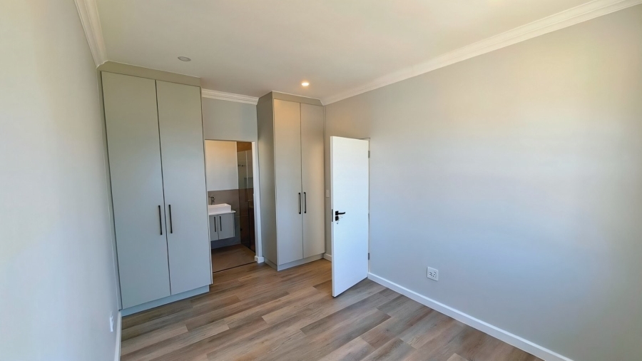4 Bedroom Property for Sale in Sandown Western Cape
